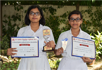 Yet another achievement for the young Chintelians. An Inter school Hindi Debate was organized by Sir Padampat Singhania Education Centre, in which Samriddhi Tiwari bagged the first runner up trophy, while Ananya Dixit was awarded the consolation. The Chintels School heartily congratulates the students for their achievements and wishes them more success in the future.